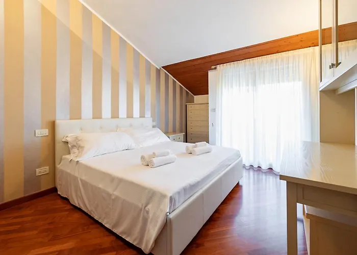 Bologna's Way Cento Traxenda アパート