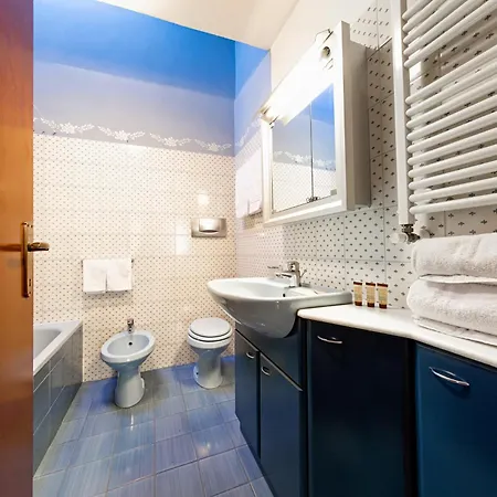 Bologna's Way Cento Traxenda 아파트 *